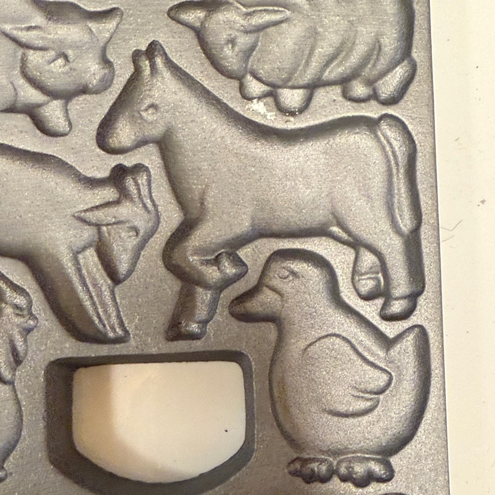 The Bar Silver Barnyard Mold cast iron - Picture 6 of 10